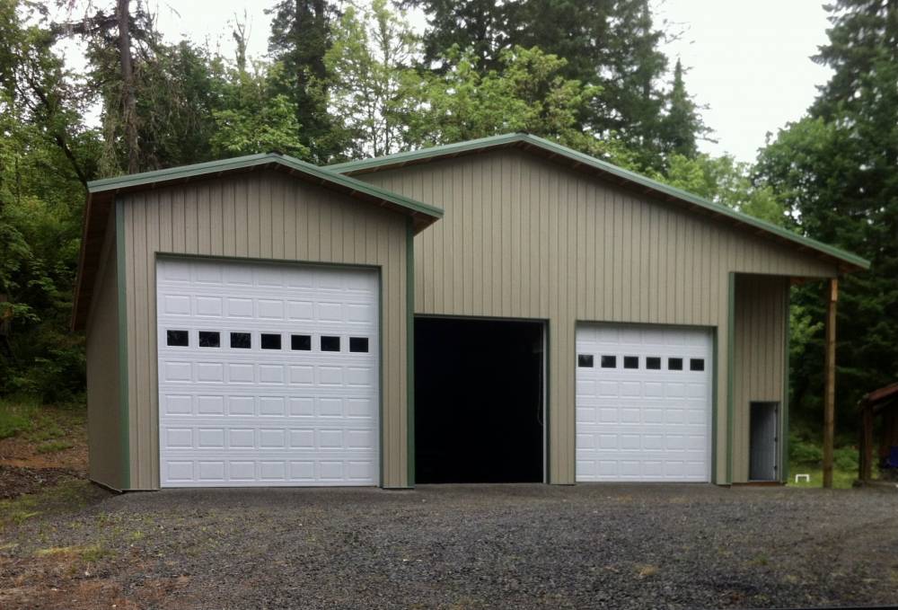 Finished post-frame shop with steel roofing and siding built by Miner Pole Buildings in Oregon